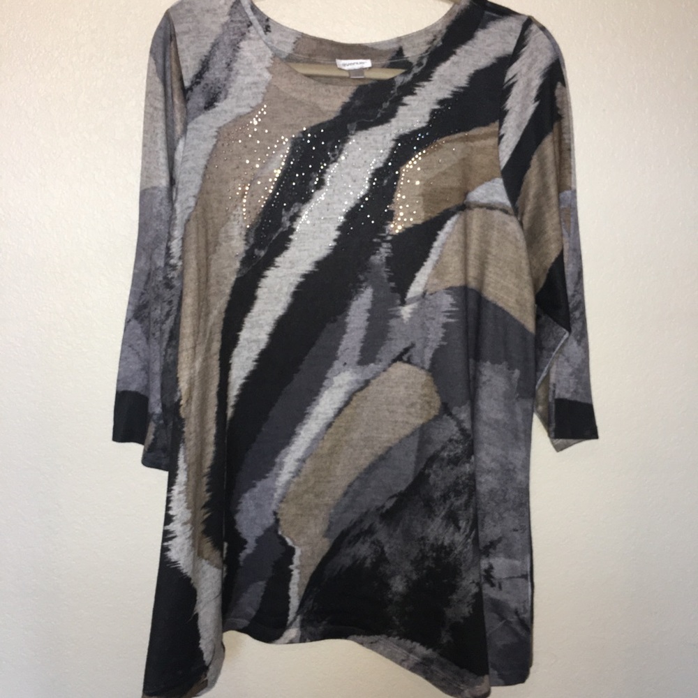 Womens Avenue 14/16 Black/Gray Multi Top w/Design